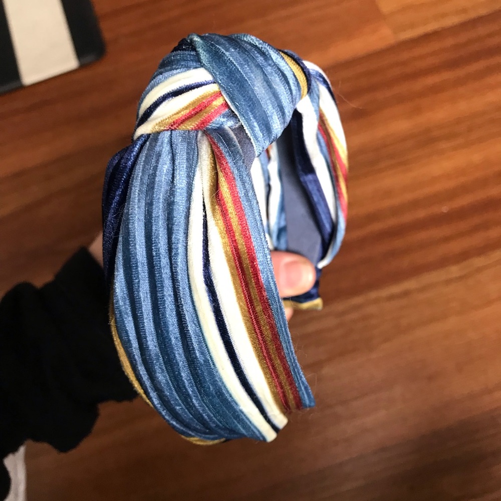 Anthropologie knotted headband
